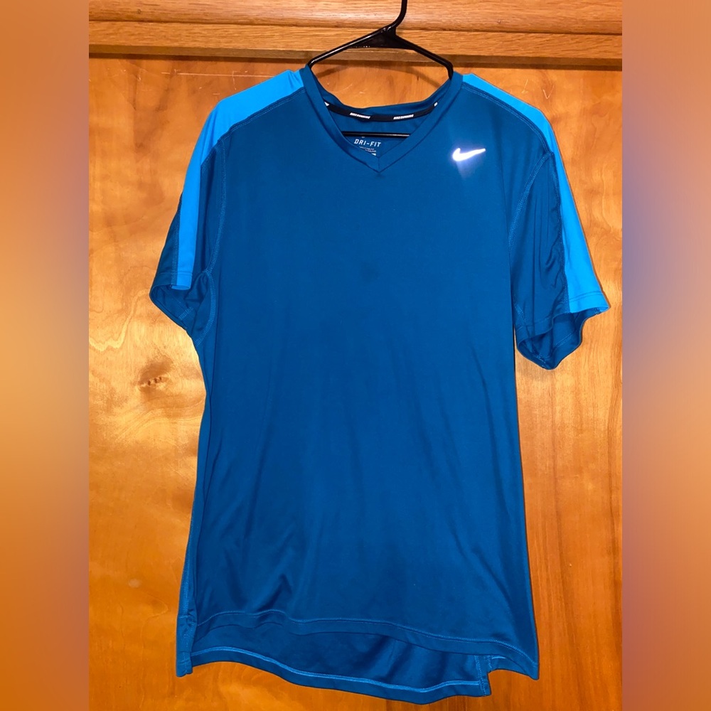 Men’s Nike Drifit shirt
